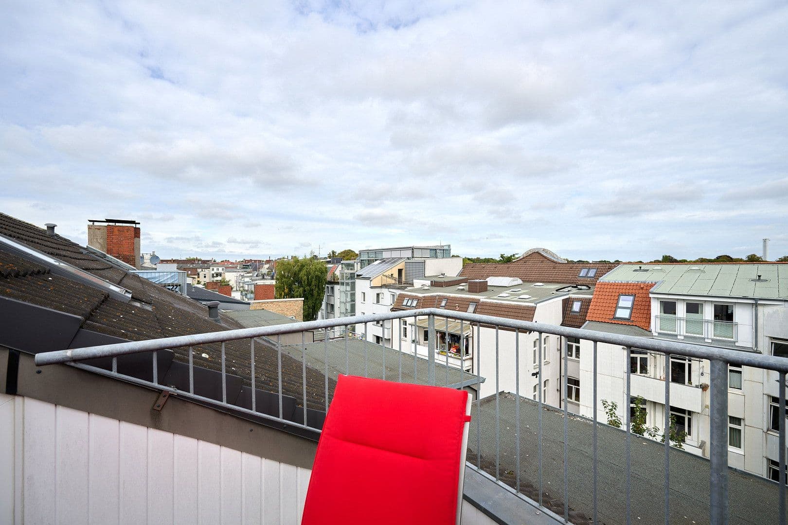 Prodej bytu 4+1 108 m², Eckernförder Straße 54, Kiel, Šlesvicko-Holštýnsko Prodej bytu 4+1 108 m², Eckernförder Straße 54, Kiel, Šlesvicko-Holštýnsko