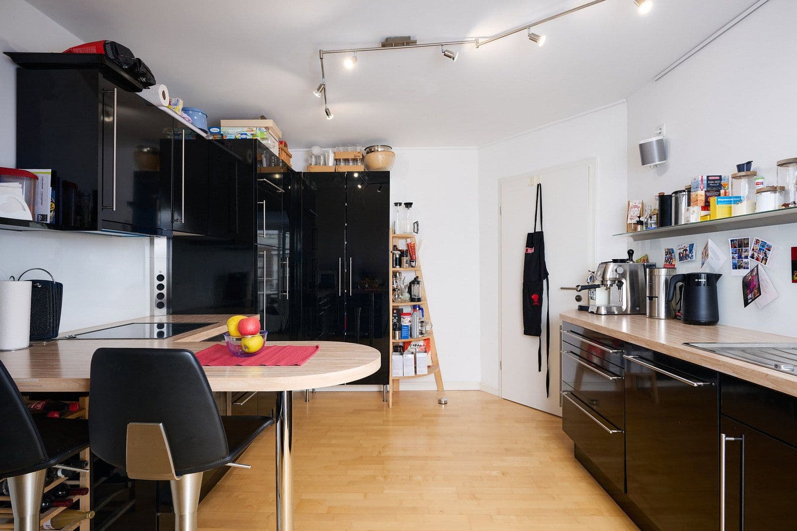 Prodej bytu 4+1 108 m², Eckernförder Straße 54, Kiel, Šlesvicko-Holštýnsko Prodej bytu 4+1 108 m², Eckernförder Straße 54, Kiel, Šlesvicko-Holštýnsko