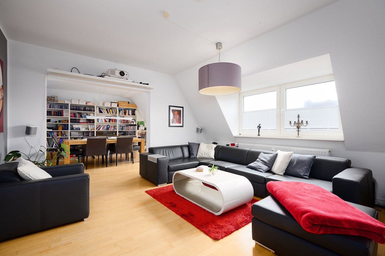 Prodej bytu 4+1 108 m², Eckernförder Straße 54, Kiel, Šlesvicko-Holštýnsko Prodej bytu 4+1 108 m², Eckernförder Straße 54, Kiel, Šlesvicko-Holštýnsko