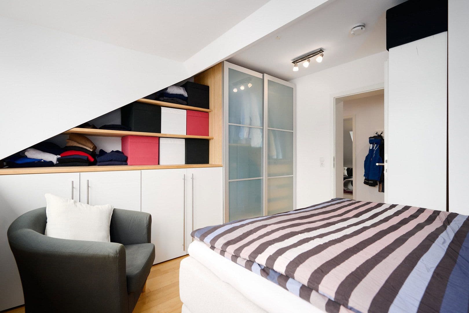 Prodej bytu 4+1 108 m², Eckernförder Straße 54, Kiel, Šlesvicko-Holštýnsko Prodej bytu 4+1 108 m², Eckernförder Straße 54, Kiel, Šlesvicko-Holštýnsko