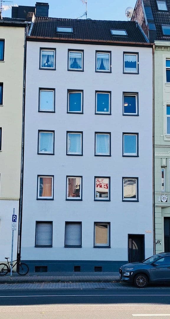 Prodej bytu 3+1 67 m², Jülicher Straße 168, Cáchy, Severní Porýní-Vestfálsko Prodej bytu 3+1 67 m², Jülicher Straße 168, Cáchy, Severní Porýní-Vestfálsko