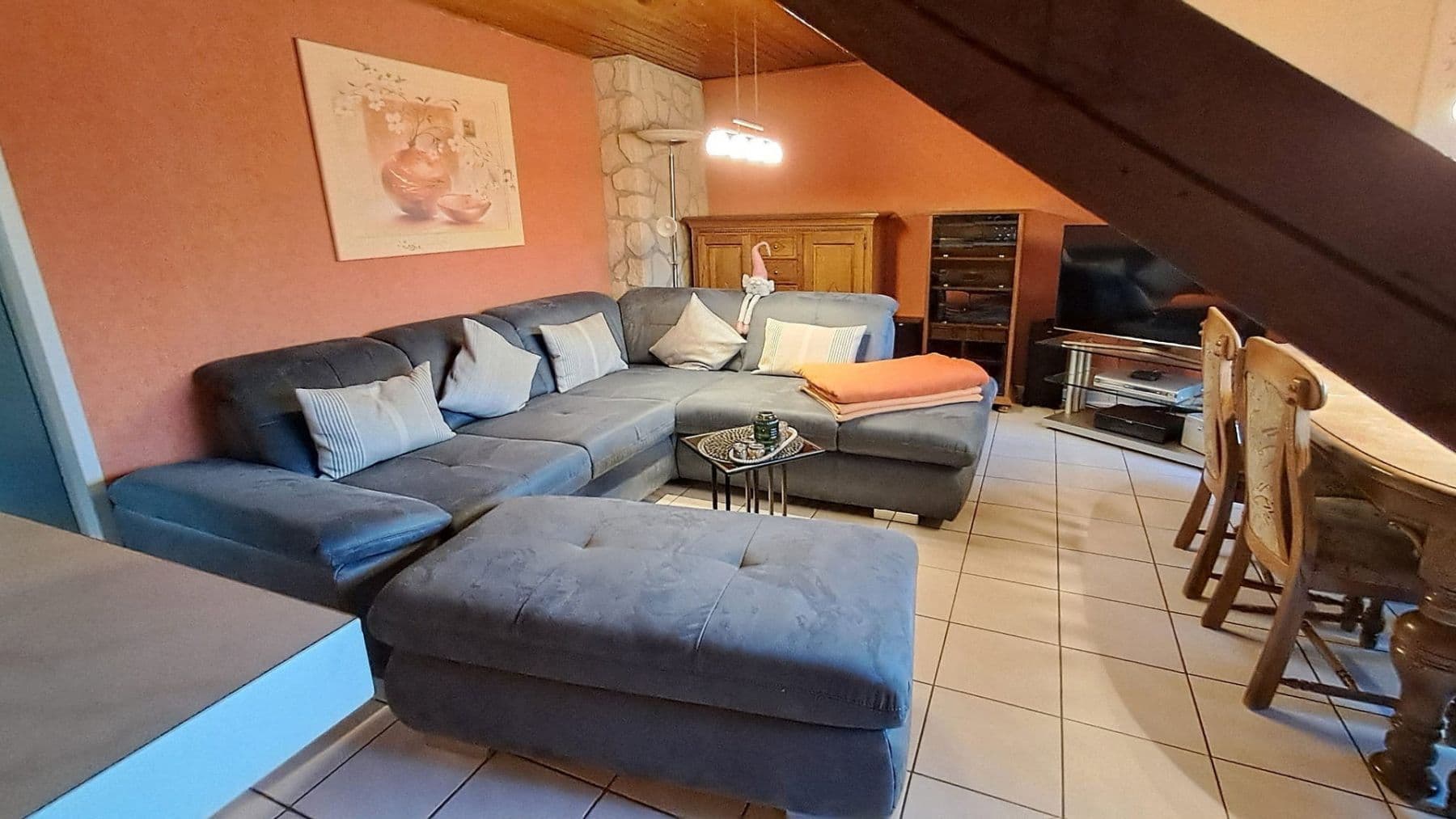 Prodej bytu 3+1 67 m², Jülicher Straße 168, Cáchy, Severní Porýní-Vestfálsko Prodej bytu 3+1 67 m², Jülicher Straße 168, Cáchy, Severní Porýní-Vestfálsko