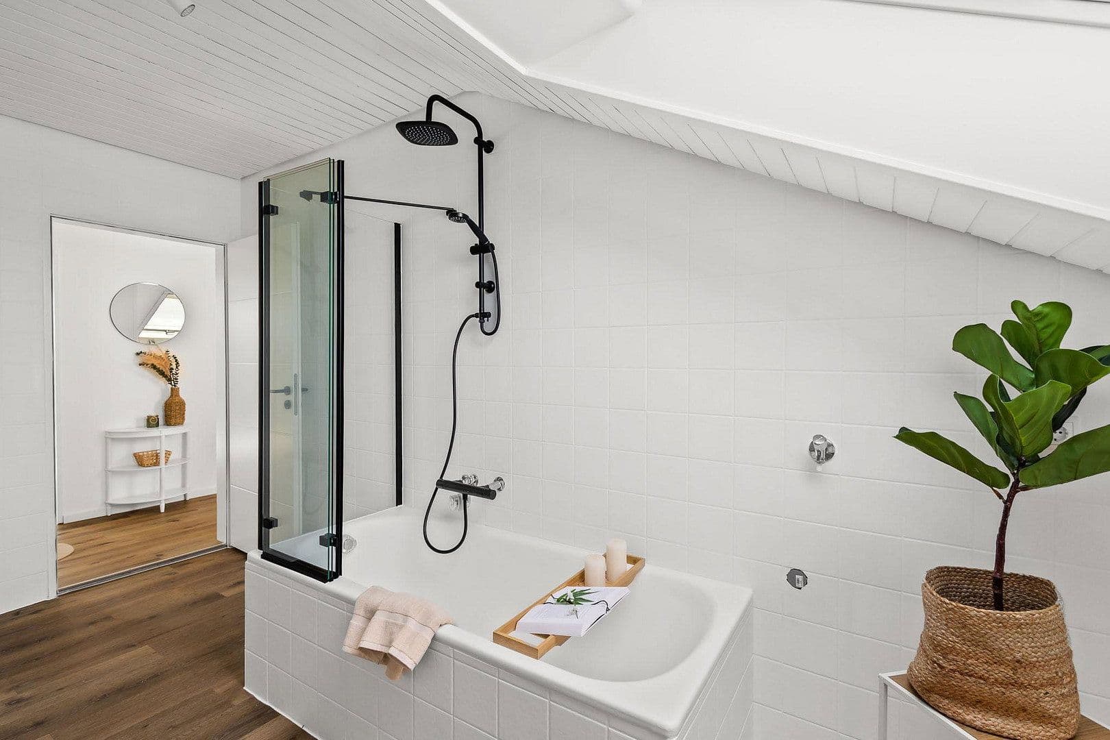 Prodej bytu 3+1 89 m², Neutraubling, Bavorsko Prodej bytu 3+1 89 m², Neutraubling, Bavorsko