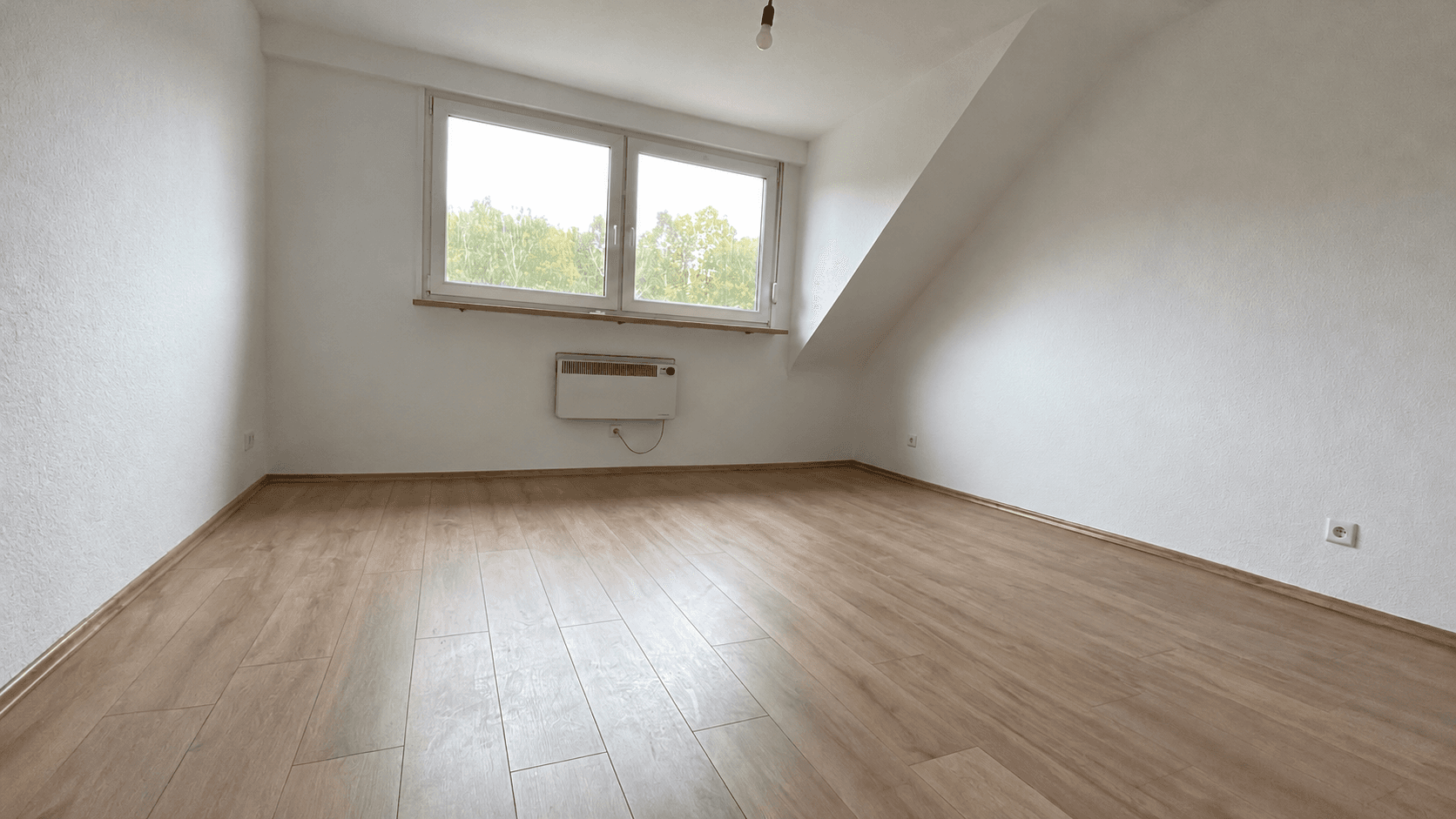 Pronájem bytu 3+1 67 m², Dellwiger Str. 37, Essen, Severní Porýní-Vestfálsko Pronájem bytu 3+1 67 m², Dellwiger Str. 37, Essen, Severní Porýní-Vestfálsko