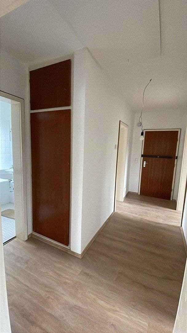 Pronájem bytu 3+1 67 m², Dellwiger Str. 37, Essen, Severní Porýní-Vestfálsko Pronájem bytu 3+1 67 m², Dellwiger Str. 37, Essen, Severní Porýní-Vestfálsko