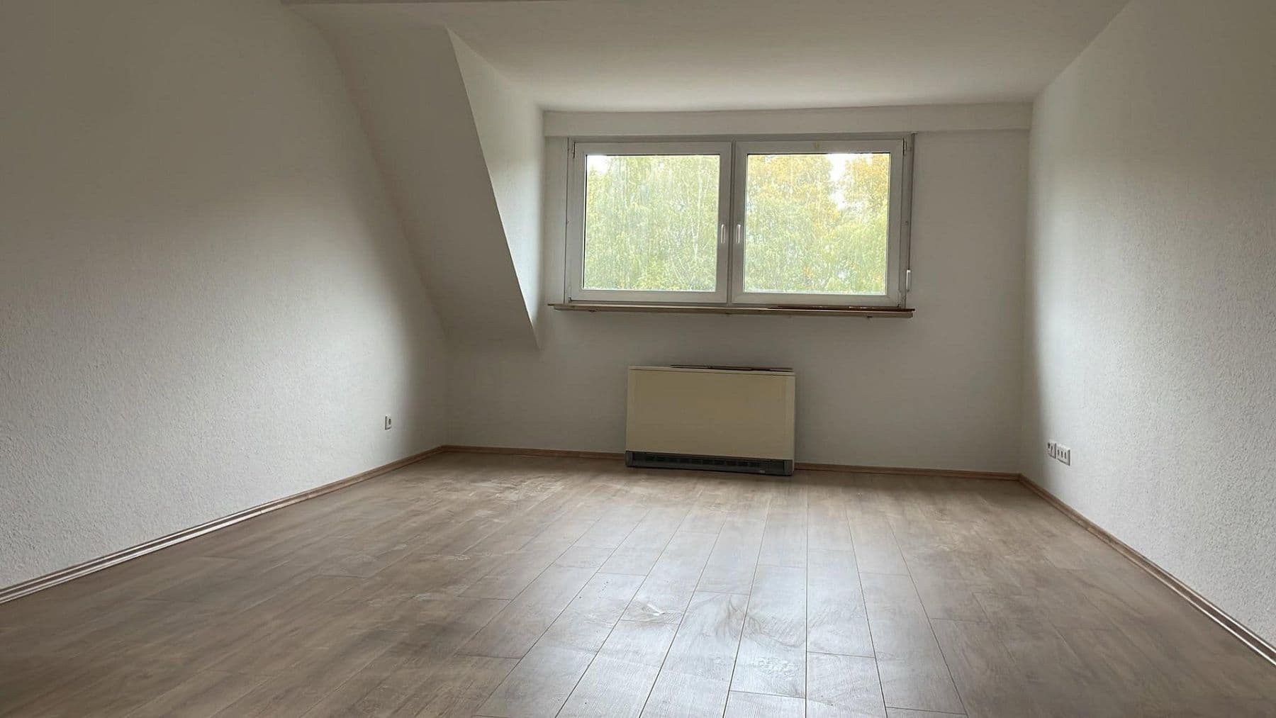 Pronájem bytu 3+1 67 m², Dellwiger Str. 37, Essen, Severní Porýní-Vestfálsko Pronájem bytu 3+1 67 m², Dellwiger Str. 37, Essen, Severní Porýní-Vestfálsko