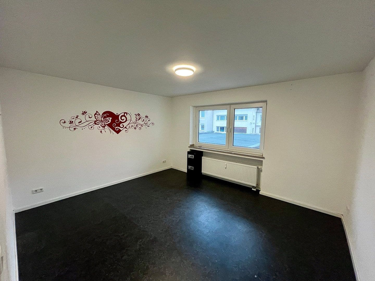 Pronájem bytu 3+1 84 m², Mallinckrodtplatz 10, Essen, Severní Porýní-Vestfálsko Pronájem bytu 3+1 84 m², Mallinckrodtplatz 10, Essen, Severní Porýní-Vestfálsko