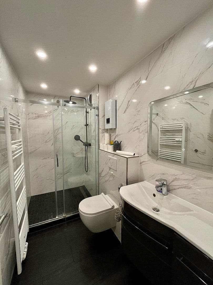 Pronájem bytu 3+1 84 m², Mallinckrodtplatz 10, Essen, Severní Porýní-Vestfálsko Pronájem bytu 3+1 84 m², Mallinckrodtplatz 10, Essen, Severní Porýní-Vestfálsko
