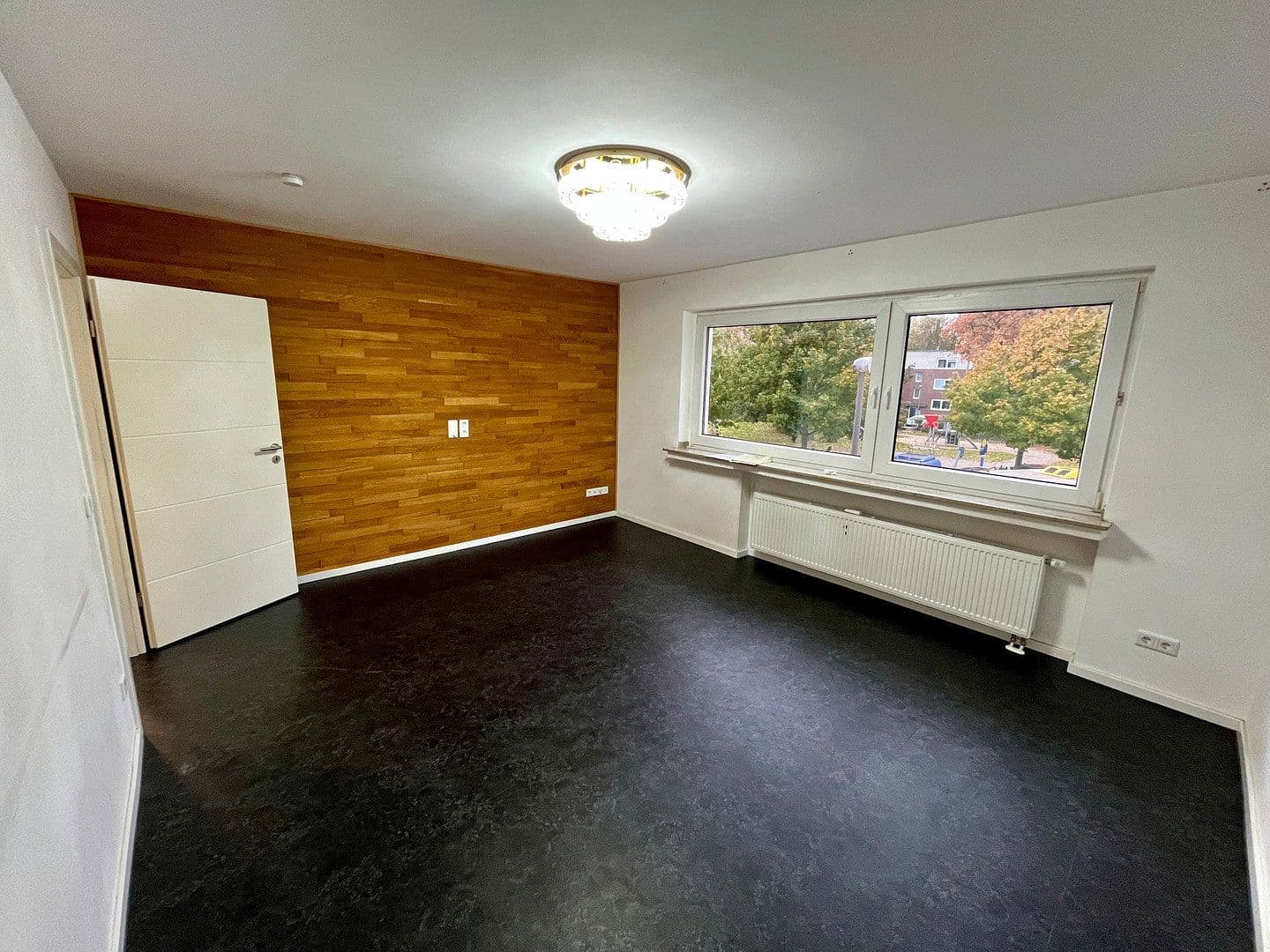 Pronájem bytu 3+1 84 m², Mallinckrodtplatz 10, Essen, Severní Porýní-Vestfálsko Pronájem bytu 3+1 84 m², Mallinckrodtplatz 10, Essen, Severní Porýní-Vestfálsko