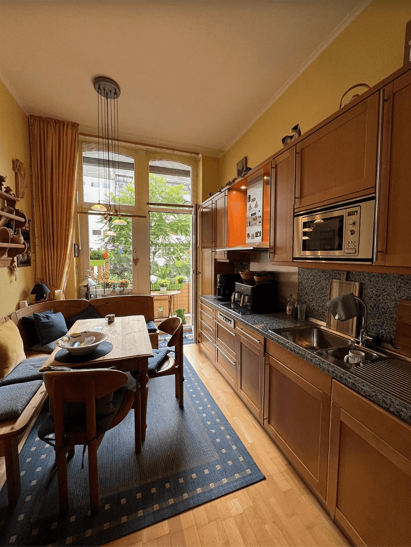 Prodej bytu 3+1 67 m², Düsseldorf, Severní Porýní-Vestfálsko Prodej bytu 3+1 67 m², Düsseldorf, Severní Porýní-Vestfálsko
