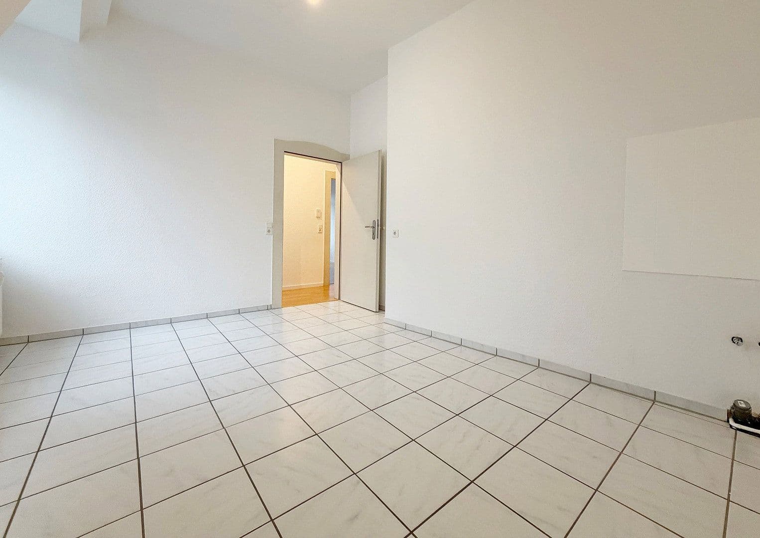 Prodej bytu 2+1 50 m², Waldhornstr. 1, Mannheim, Bádensko-Württembersko Prodej bytu 2+1 50 m², Waldhornstr. 1, Mannheim, Bádensko-Württembersko