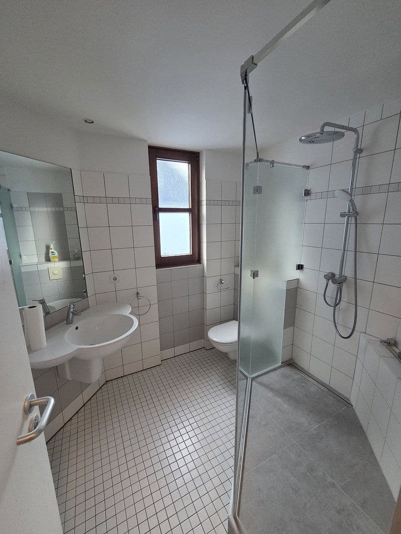 Pronájem bytu 2+1 61 m², Vennstraße 66, Düsseldorf, Severní Porýní-Vestfálsko Pronájem bytu 2+1 61 m², Vennstraße 66, Düsseldorf, Severní Porýní-Vestfálsko