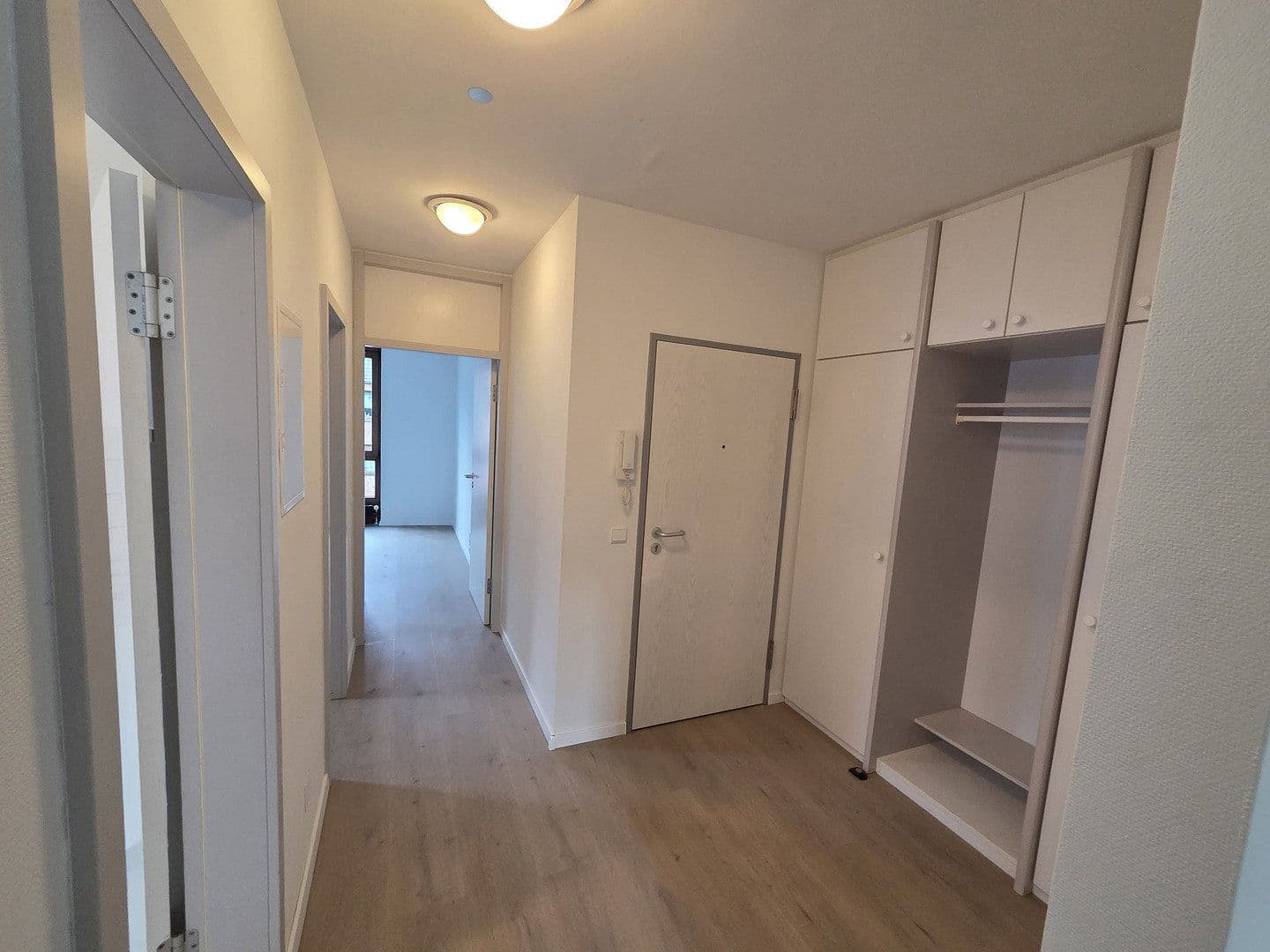 Pronájem bytu 2+1 61 m², Vennstraße 66, Düsseldorf, Severní Porýní-Vestfálsko Pronájem bytu 2+1 61 m², Vennstraße 66, Düsseldorf, Severní Porýní-Vestfálsko