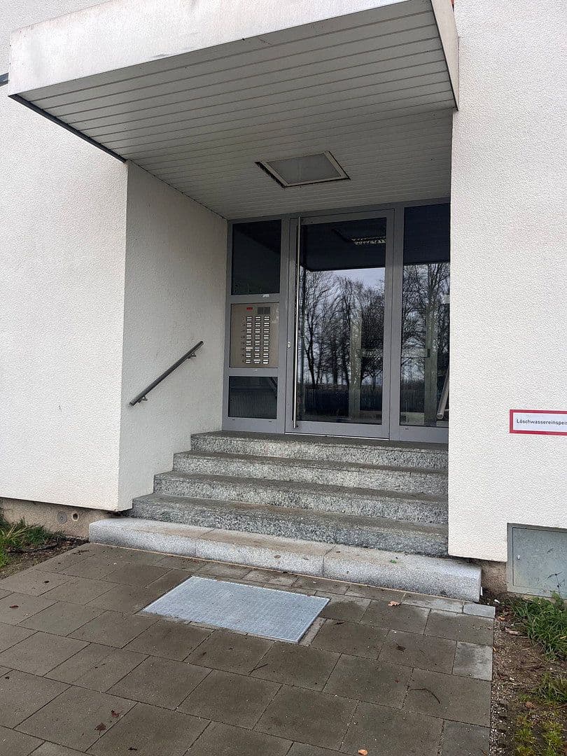 Prodej bytu 3+1 86 m², Kriemhildenstraße 2/VI, Germering, Bavorsko Prodej bytu 3+1 86 m², Kriemhildenstraße 2/VI, Germering, Bavorsko