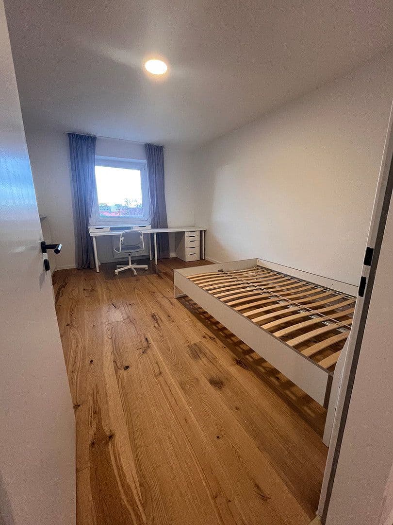 Prodej bytu 3+1 86 m², Kriemhildenstraße 2/VI, Germering, Bavorsko Prodej bytu 3+1 86 m², Kriemhildenstraße 2/VI, Germering, Bavorsko