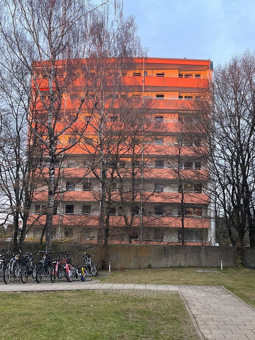 Prodej bytu 3+1 86 m², Kriemhildenstraße 2/VI, Germering, Bavorsko Prodej bytu 3+1 86 m², Kriemhildenstraße 2/VI, Germering, Bavorsko