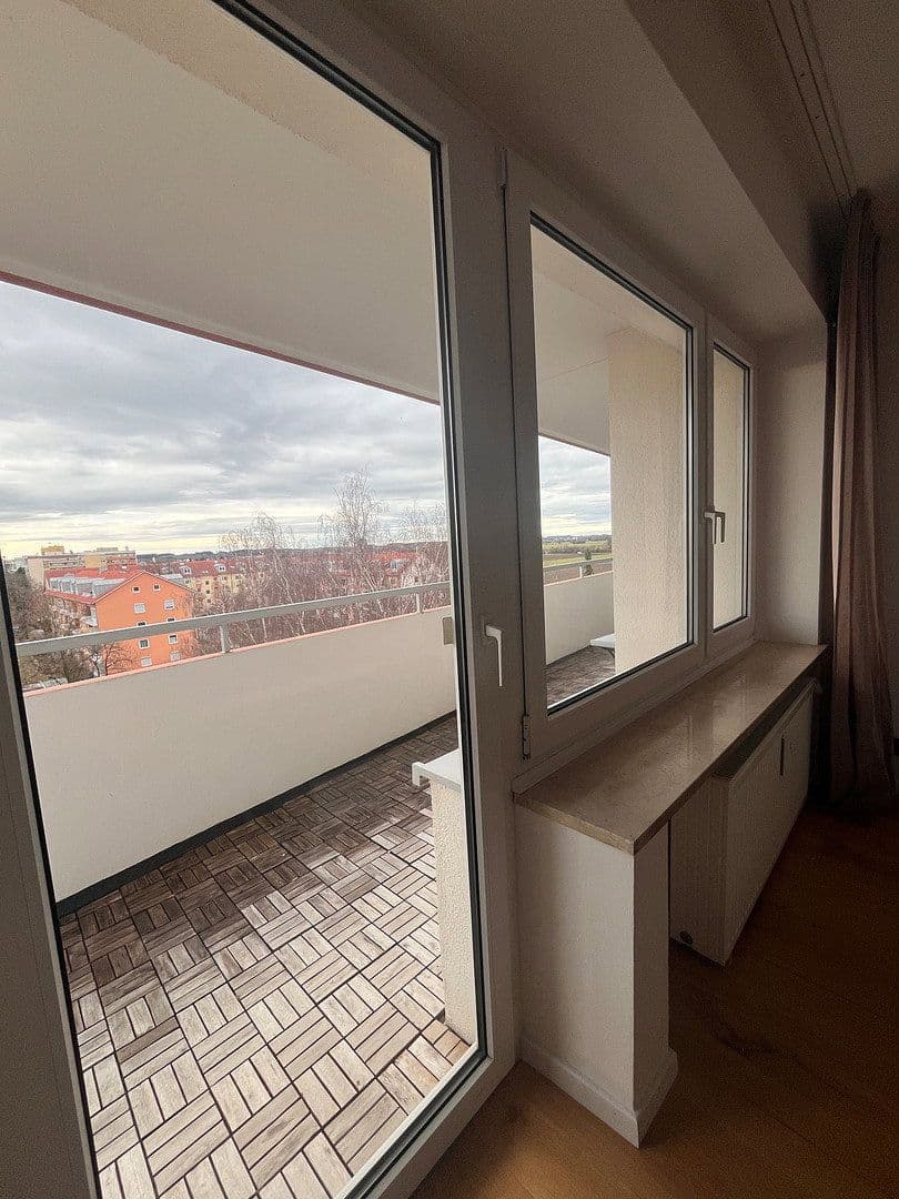 Prodej bytu 3+1 86 m², Kriemhildenstraße 2/VI, Germering, Bavorsko Prodej bytu 3+1 86 m², Kriemhildenstraße 2/VI, Germering, Bavorsko