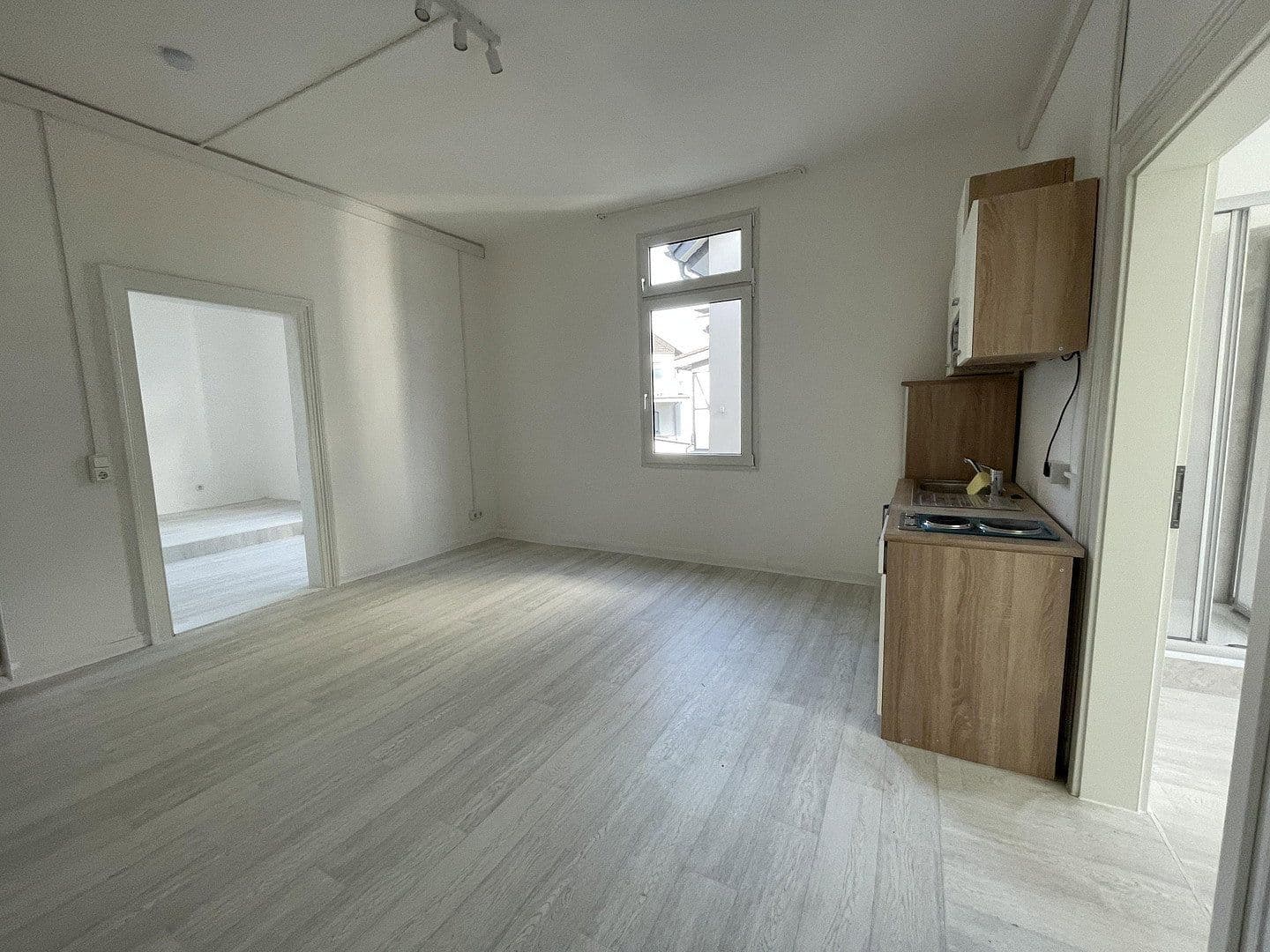 Pronájem bytu 2+1 60 m², Gummersbach, Severní Porýní-Vestfálsko Pronájem bytu 2+1 60 m², Gummersbach, Severní Porýní-Vestfálsko