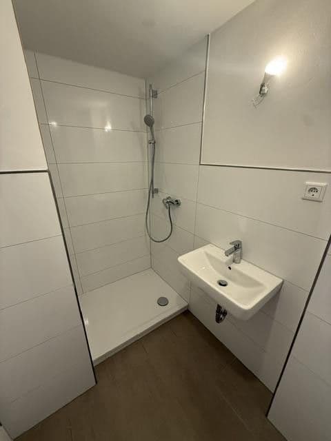 Pronájem bytu 2+1 46 m², Fürstenwall 142, Düsseldorf, Severní Porýní-Vestfálsko Pronájem bytu 2+1 46 m², Fürstenwall 142, Düsseldorf, Severní Porýní-Vestfálsko