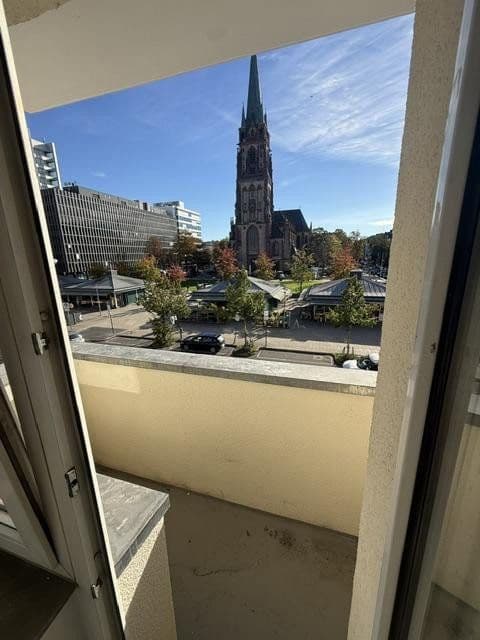 Pronájem bytu 2+1 46 m², Fürstenwall 142, Düsseldorf, Severní Porýní-Vestfálsko Pronájem bytu 2+1 46 m², Fürstenwall 142, Düsseldorf, Severní Porýní-Vestfálsko