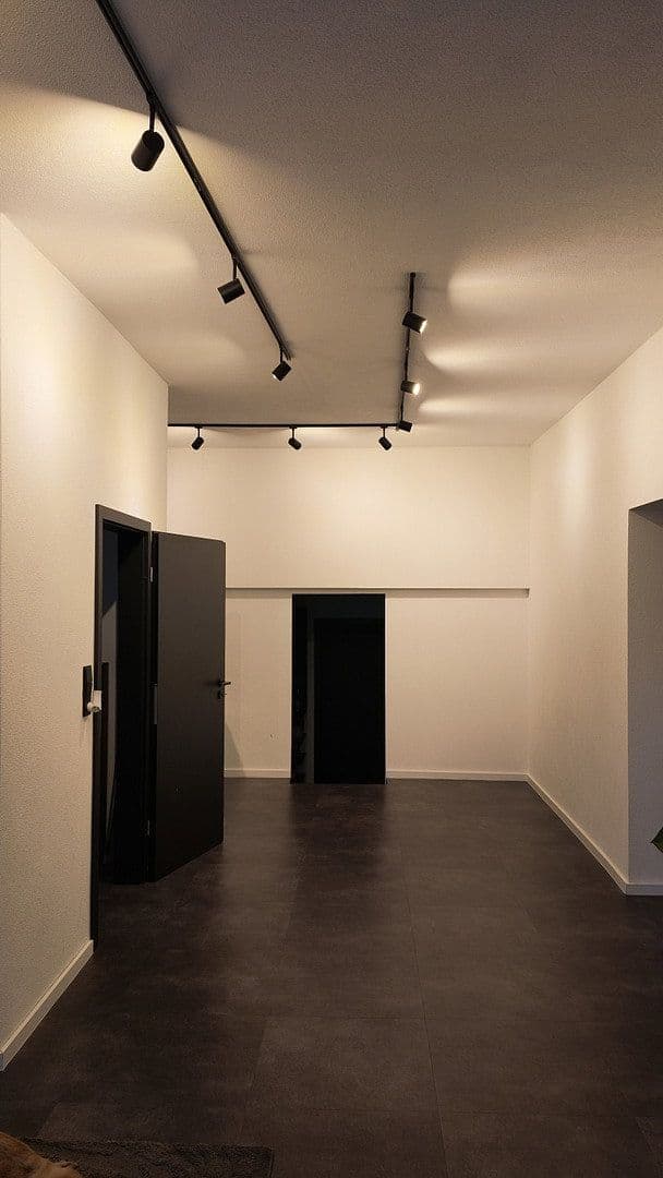 Prodej bytu 3+1 110 m², Wilhelm-Busch Straße 2/1, Leonberg, Bádensko-Württembersko Prodej bytu 3+1 110 m², Wilhelm-Busch Straße 2/1, Leonberg, Bádensko-Württembersko