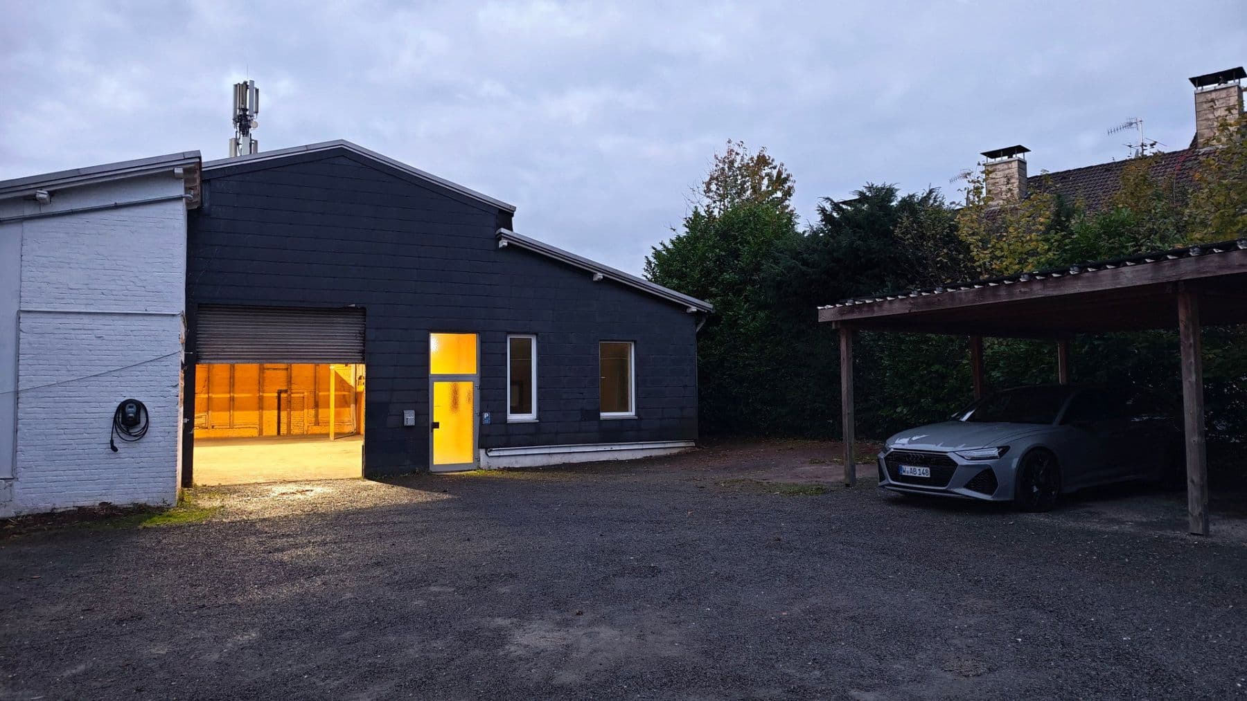 Pronájem nebytového prostoru 420 m², Reinshagener Str., Remscheid, Severní Porýní-Vestfálsko Pronájem nebytového prostoru 420 m², Reinshagener Str., Remscheid, Severní Porýní-Vestfálsko