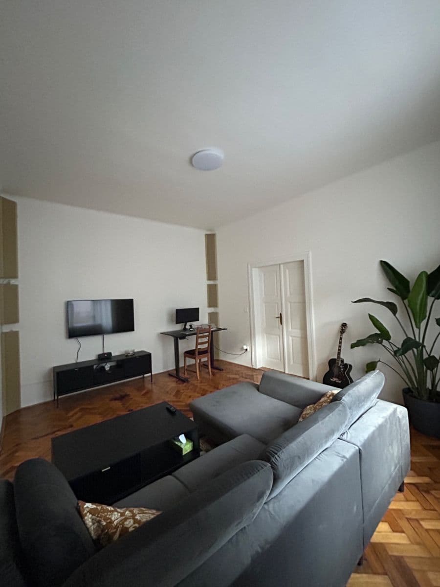 Pronájem bytu 2+1 62 m², Kounicova, Brno, Jihomoravský kraj Pronájem bytu 2+1 62 m², Kounicova, Brno, Jihomoravský kraj
