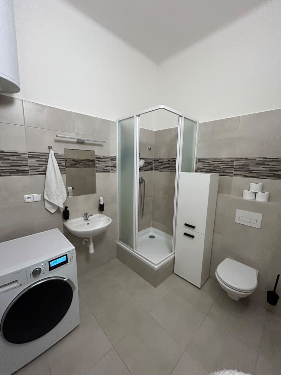 Pronájem bytu 2+1 62 m², Kounicova, Brno, Jihomoravský kraj Pronájem bytu 2+1 62 m², Kounicova, Brno, Jihomoravský kraj