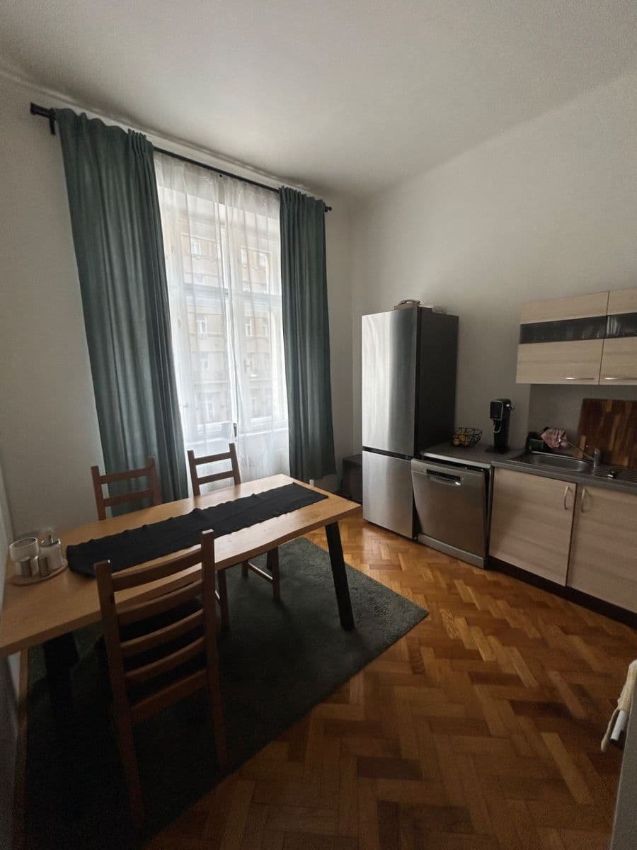 Pronájem bytu 2+1 62 m², Kounicova, Brno, Jihomoravský kraj Pronájem bytu 2+1 62 m², Kounicova, Brno, Jihomoravský kraj