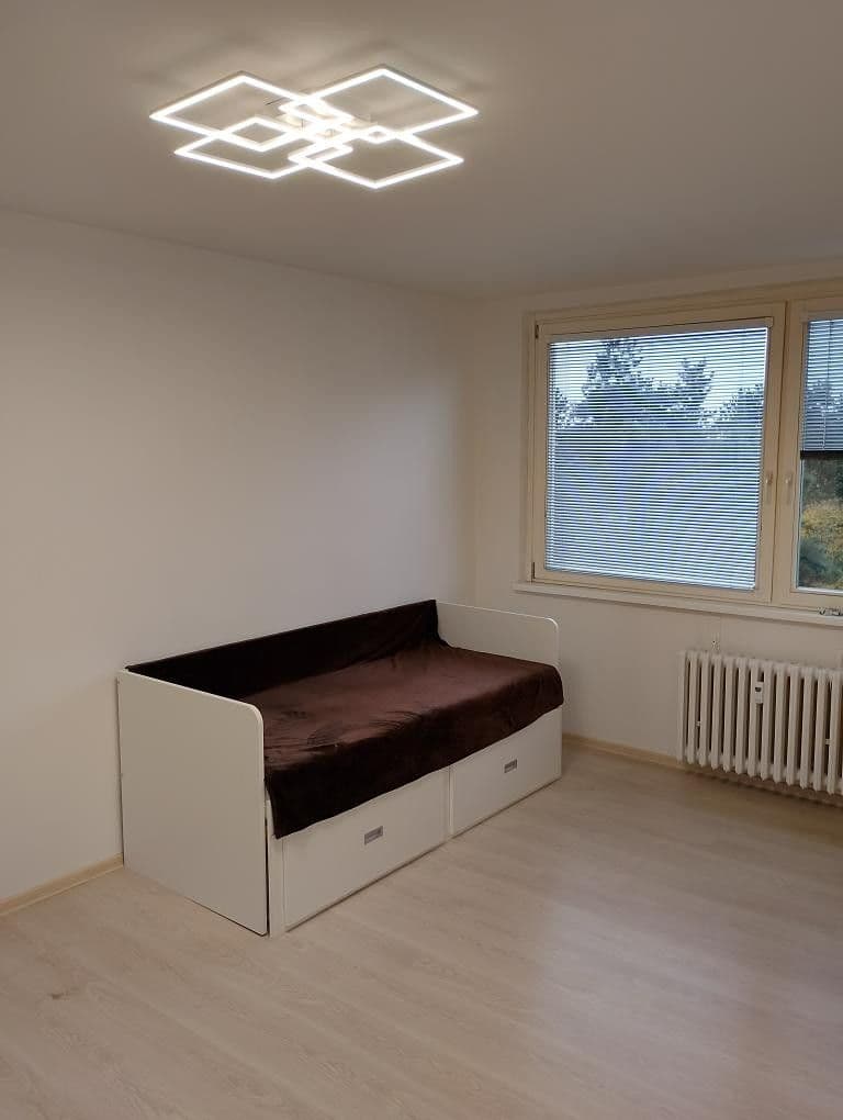 Pronájem bytu 2+kk 42 m², U Valu, Praha, Praha Pronájem bytu 2+kk 42 m², U Valu, Praha, Praha