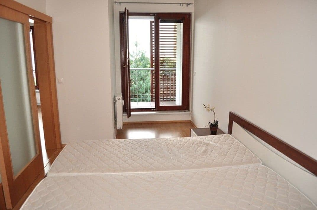 Prodej bytu 2+kk 55 m², Jeremenkova, Praha, Praha Prodej bytu 2+kk 55 m², Jeremenkova, Praha, Praha
