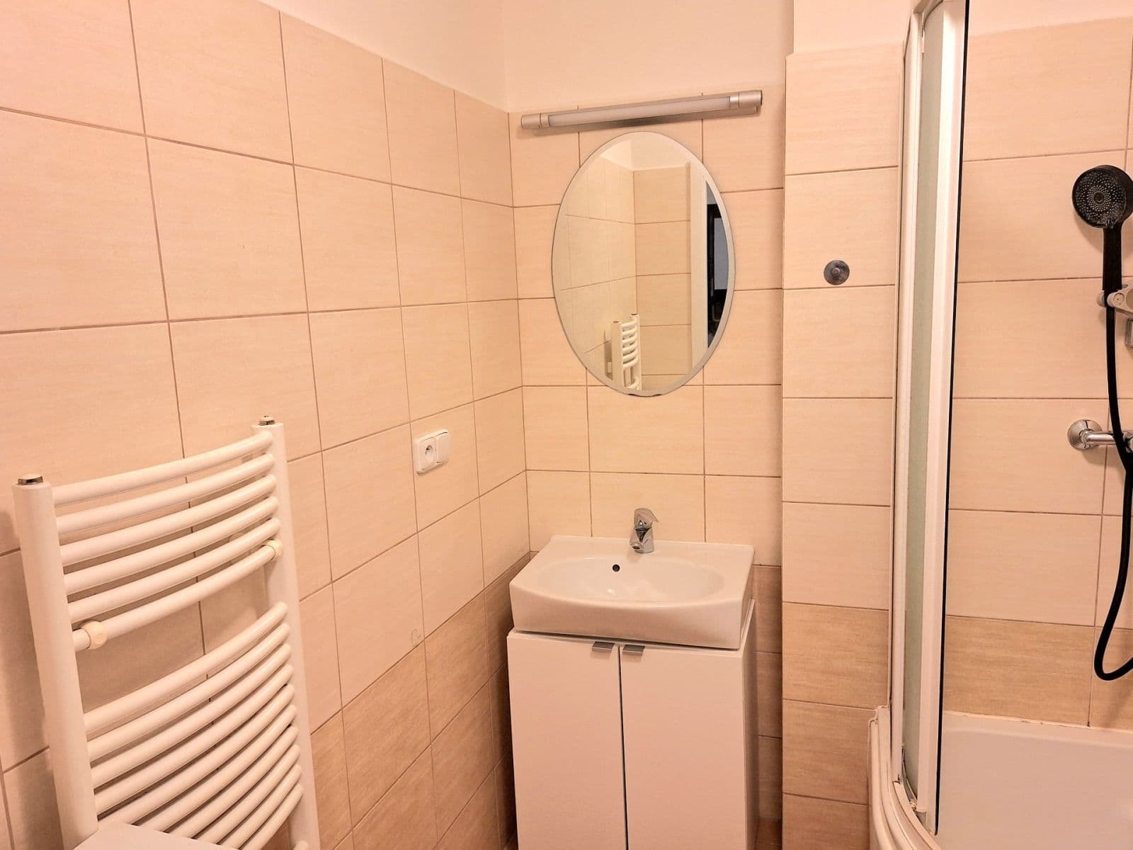 Pronájem bytu 2+1 75 m², Malé náměstí, Hradec Králové, Královéhradecký kraj Pronájem bytu 2+1 75 m², Malé náměstí, Hradec Králové, Královéhradecký kraj