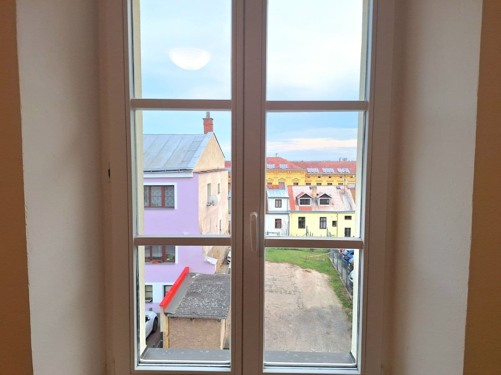 Pronájem bytu 2+1 75 m², Malé náměstí, Hradec Králové, Královéhradecký kraj Pronájem bytu 2+1 75 m², Malé náměstí, Hradec Králové, Královéhradecký kraj