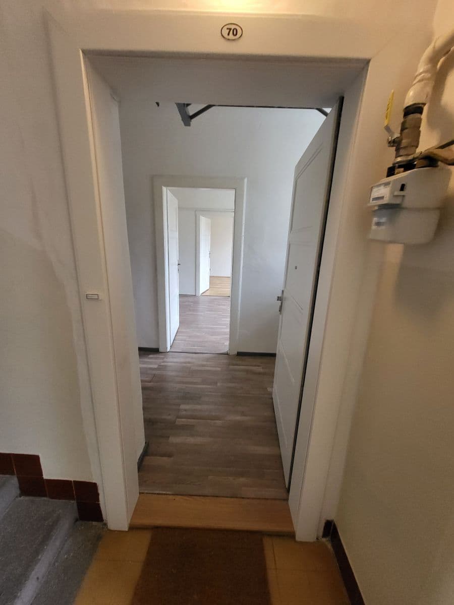 Pronájem bytu 2+kk 48 m², Lucemburská, Praha, Praha Pronájem bytu 2+kk 48 m², Lucemburská, Praha, Praha