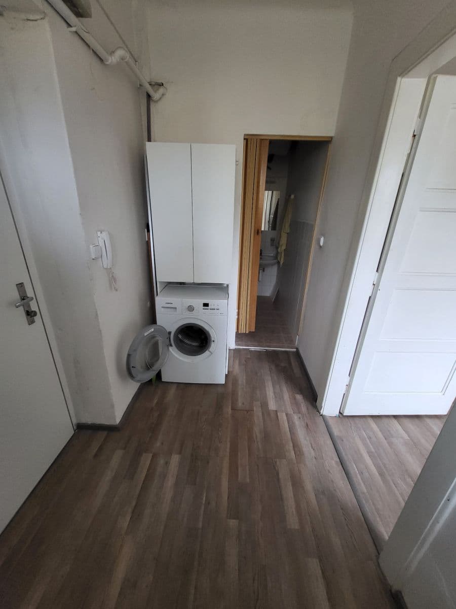 Pronájem bytu 2+kk 48 m², Lucemburská, Praha, Praha Pronájem bytu 2+kk 48 m², Lucemburská, Praha, Praha