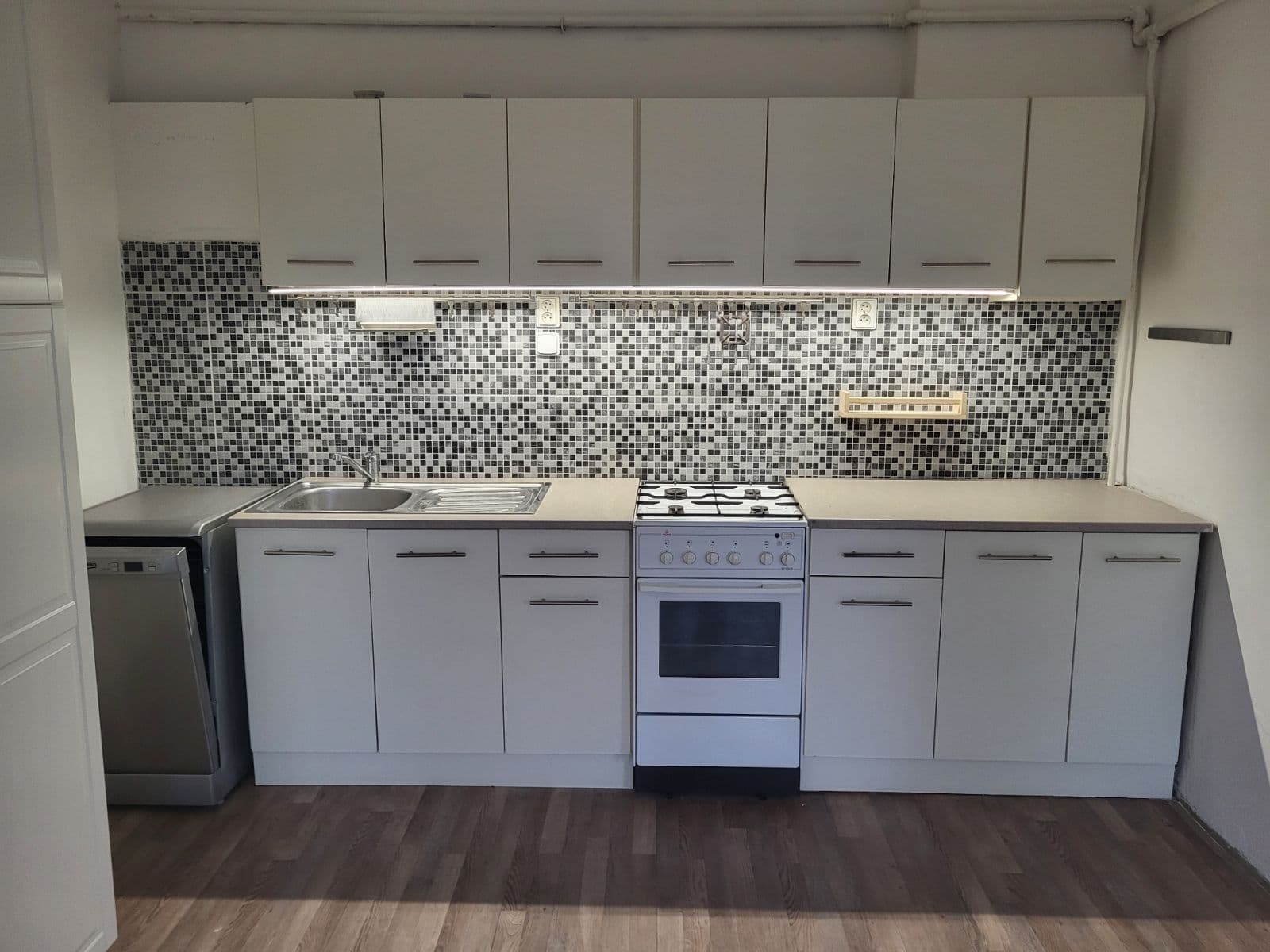 Pronájem bytu 2+kk 48 m², Lucemburská, Praha, Praha Pronájem bytu 2+kk 48 m², Lucemburská, Praha, Praha