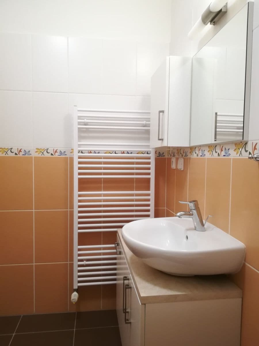 Pronájem bytu 2+kk 53 m², Zahradní, Rousínov, Jihomoravský kraj Pronájem bytu 2+kk 53 m², Zahradní, Rousínov, Jihomoravský kraj