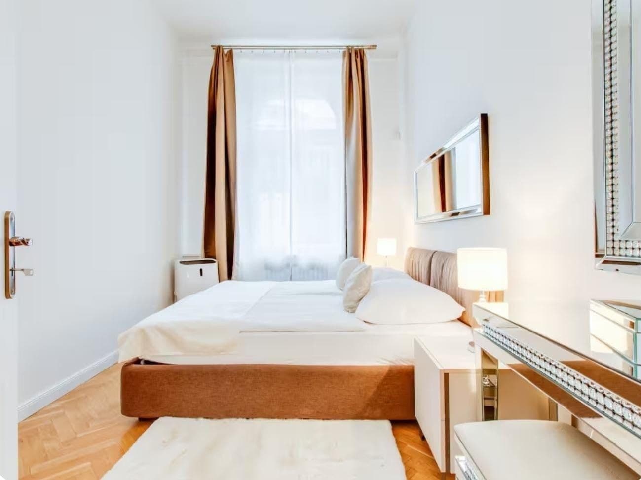 Pronájem bytu 110 m², Štěpánská, Praha, Praha Pronájem bytu 110 m², Štěpánská, Praha, Praha