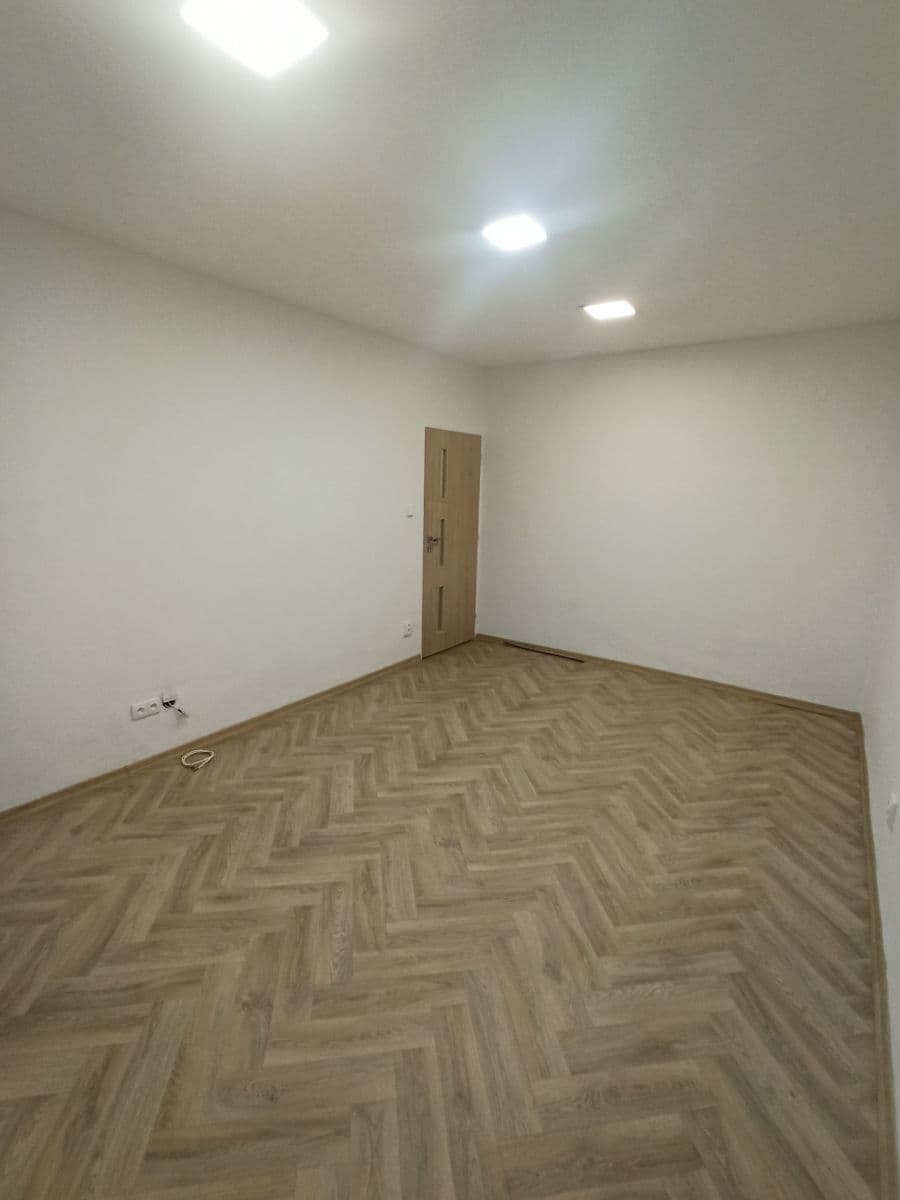 Pronájem bytu 2+1 56 m², Tlapákova, Ostrava, Moravskoslezský kraj Pronájem bytu 2+1 56 m², Tlapákova, Ostrava, Moravskoslezský kraj