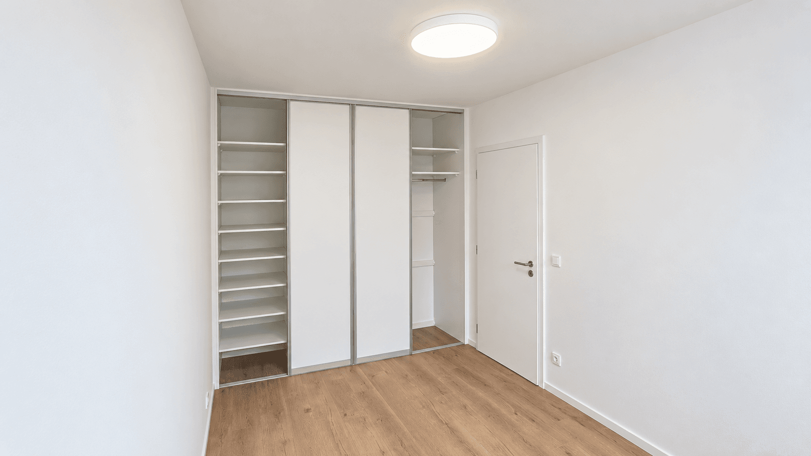 Pronájem bytu 2+kk 39 m², Murmanská, Praha, Praha Pronájem bytu 2+kk 39 m², Murmanská, Praha, Praha