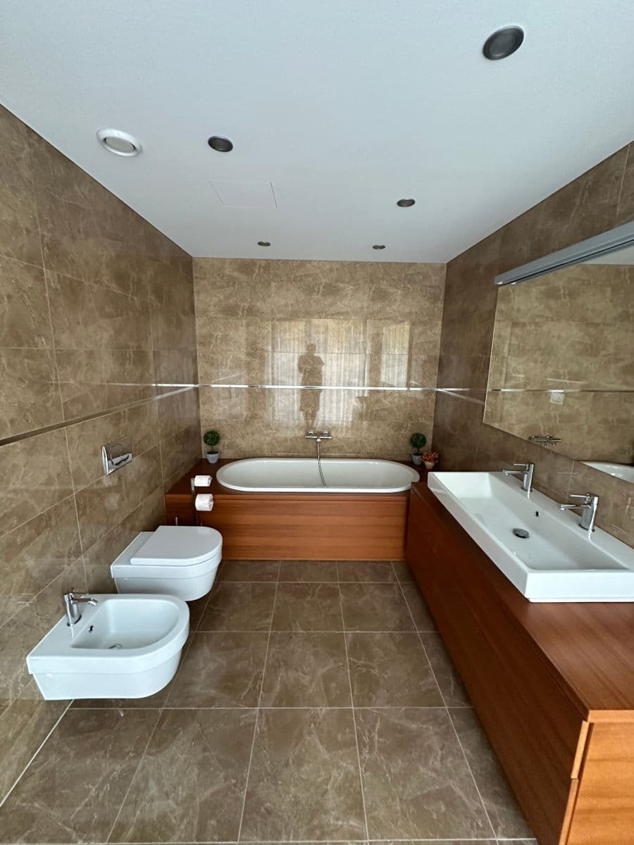 Prodej bytu 3+kk 154 m², Lannova, Praha, Praha Prodej bytu 3+kk 154 m², Lannova, Praha, Praha