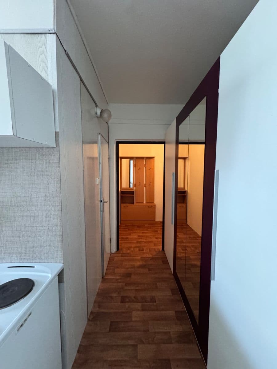 Pronájem bytu 2+1 44 m², Míru, Kaplice, Jihočeský kraj Pronájem bytu 2+1 44 m², Míru, Kaplice, Jihočeský kraj