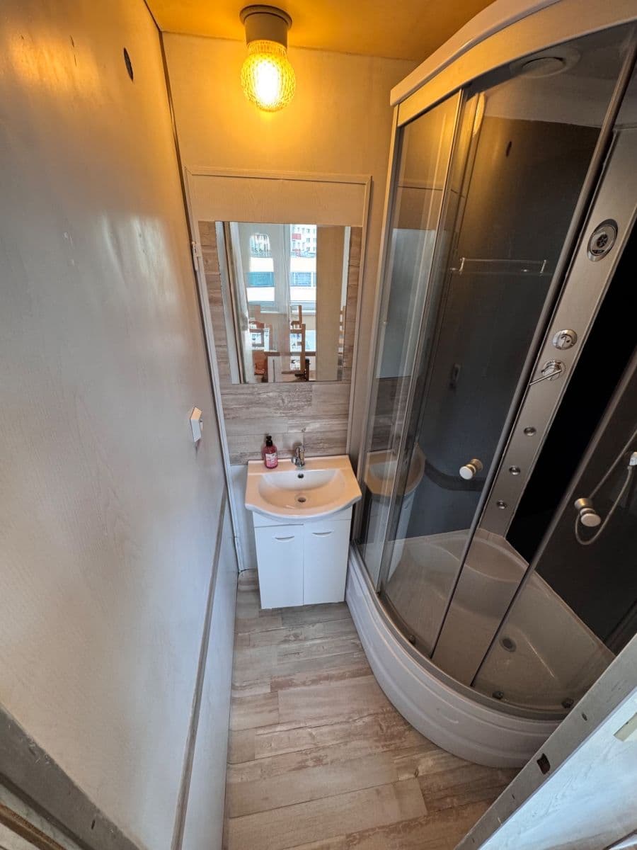 Pronájem bytu 2+1 44 m², Míru, Kaplice, Jihočeský kraj Pronájem bytu 2+1 44 m², Míru, Kaplice, Jihočeský kraj