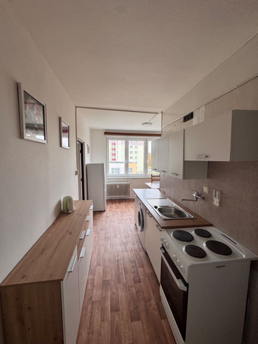 Pronájem bytu 2+1 44 m², Míru, Kaplice, Jihočeský kraj Pronájem bytu 2+1 44 m², Míru, Kaplice, Jihočeský kraj