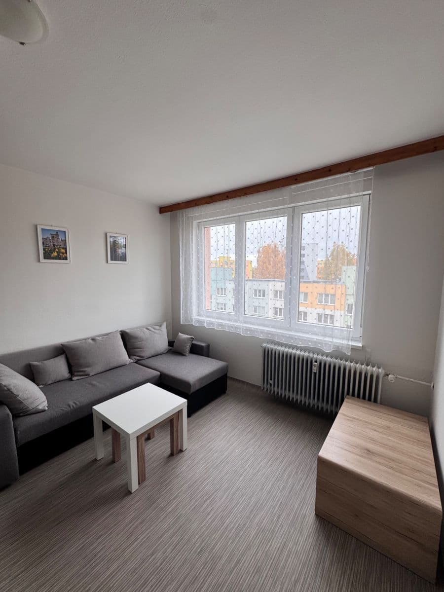 Pronájem bytu 2+1 44 m², Míru, Kaplice, Jihočeský kraj Pronájem bytu 2+1 44 m², Míru, Kaplice, Jihočeský kraj