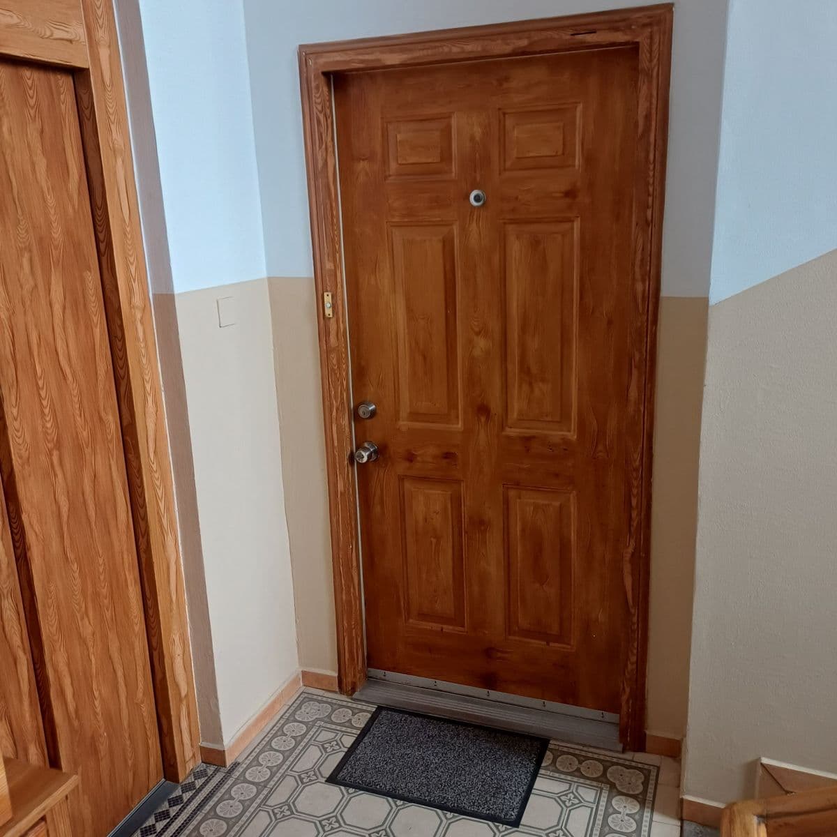 Pronájem bytu 1+1 42 m², Bulharská, Praha, Praha Pronájem bytu 1+1 42 m², Bulharská, Praha, Praha