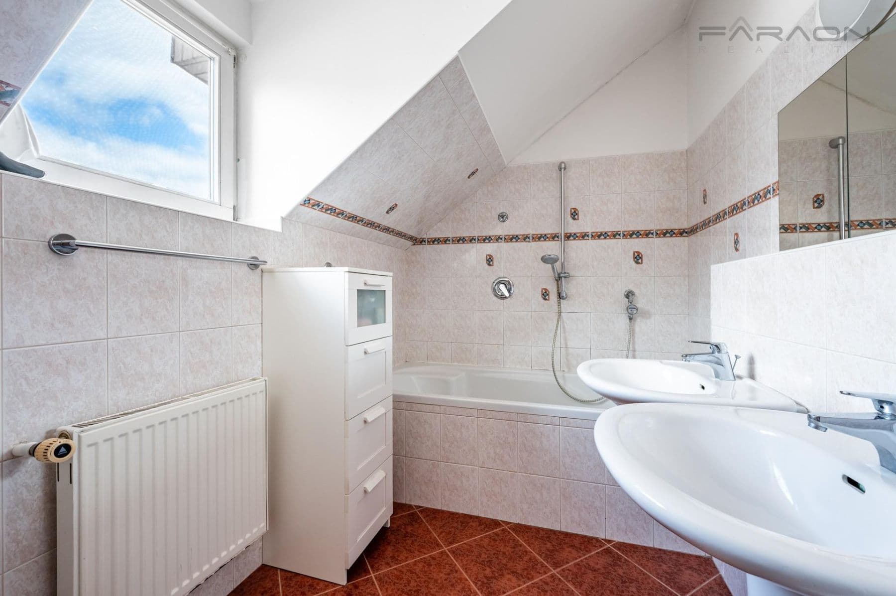 Pronájem bytu 2+kk 80 m², Za Jalovým dvorem, Praha, Praha Pronájem bytu 2+kk 80 m², Za Jalovým dvorem, Praha, Praha