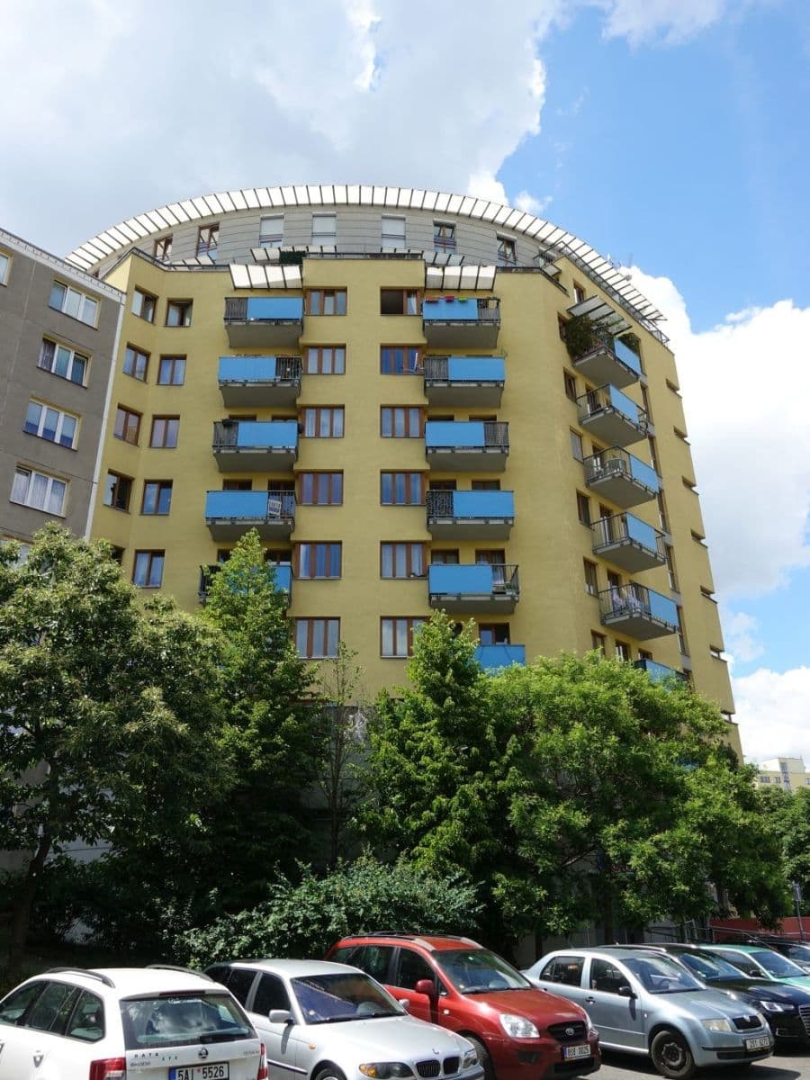 Pronájem garáže 14 m², U Kamyku, Praha, Praha Pronájem garáže 14 m², U Kamyku, Praha, Praha
