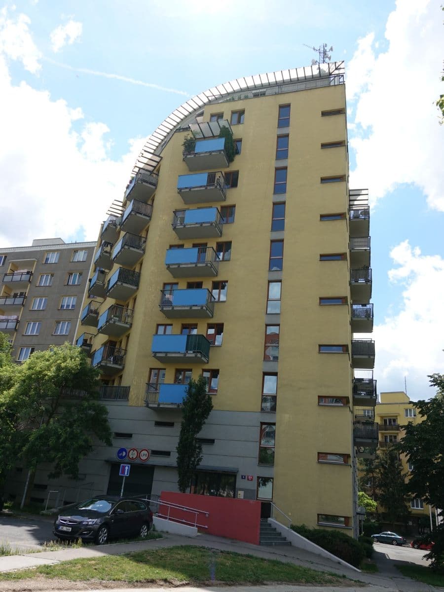 Pronájem garáže 14 m², U Kamyku, Praha, Praha Pronájem garáže 14 m², U Kamyku, Praha, Praha