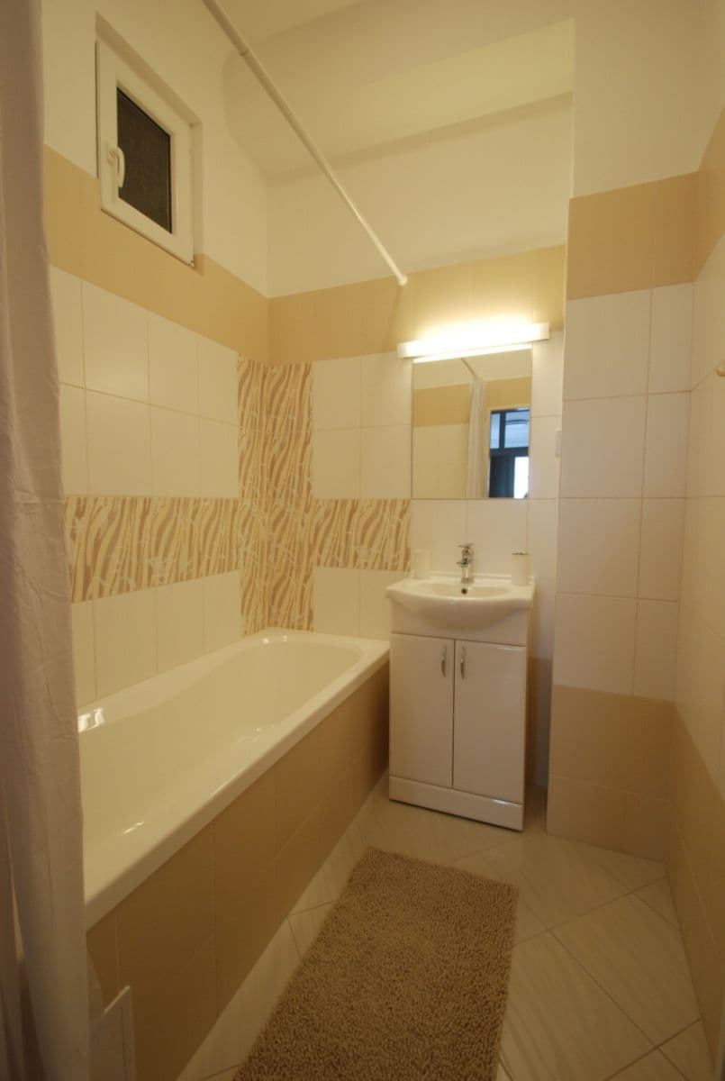 Pronájem bytu 2+1 68 m², Stojanova, Brno, Jihomoravský kraj Pronájem bytu 2+1 68 m², Stojanova, Brno, Jihomoravský kraj
